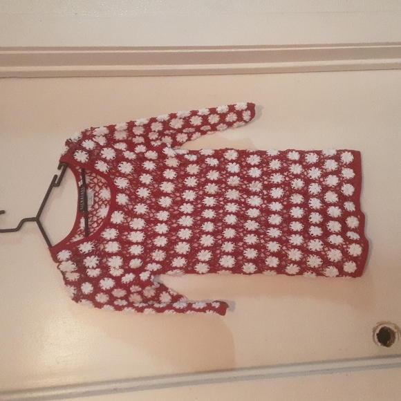 Crocheted Bathing Suit Cover Up / Dress Signature by Jerell Sz M - Picture 1 of 4